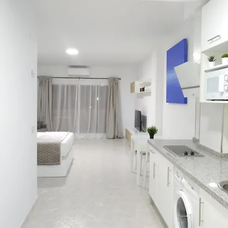 Apartment Benalsuite Estudio, Piscina Y Playa En Benalbeach, Benalmadena