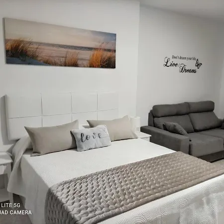 Apartment Benalsuite Estudio, Piscina Y Playa En Benalbeach, *