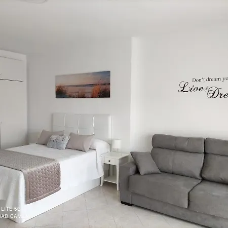 Apartment Benalsuite Estudio, Piscina Y Playa En Benalbeach, Benalmadena